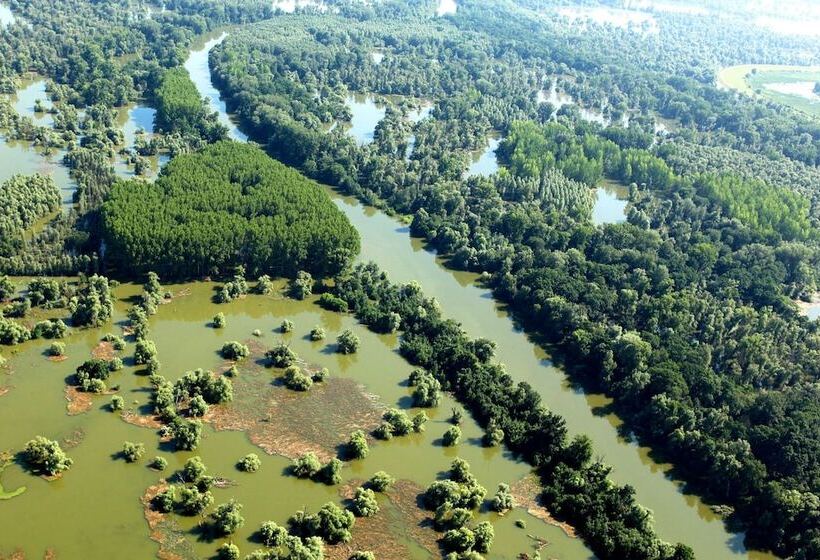 בית מלון כפרי Apartments Vrata Baranje