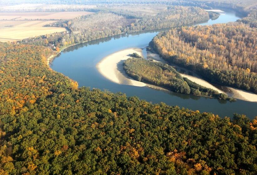 בית מלון כפרי Apartments Vrata Baranje