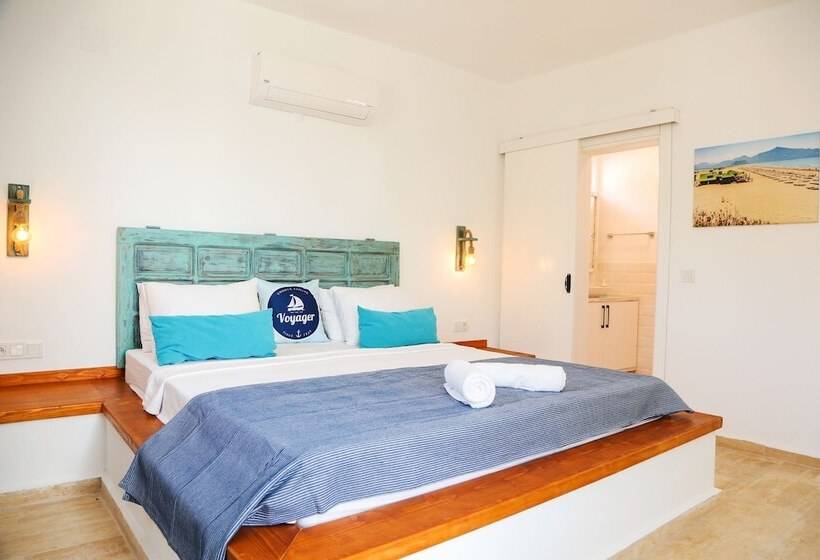 هتل Calypso Lakeview Villas
