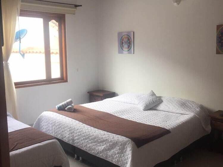 هتل Hospedaje Villa Monica