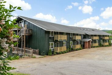 هتل The Lodge At Mount Snow