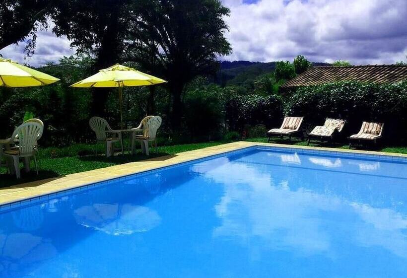 Отель Pousada Casa Do Ipê Amarelo