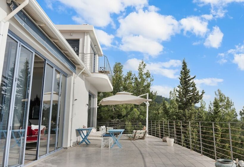 هتل Serenity Boutique Suites