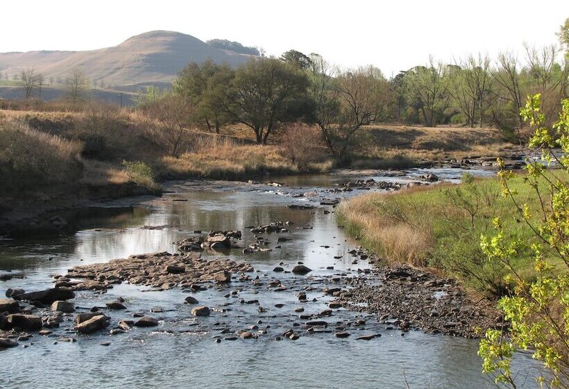 Отель Umzimkulu River Lodge