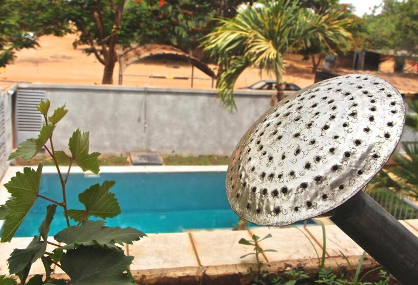 پانسیون B & B Le Nomade
