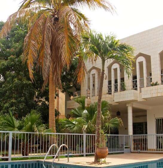 پانسیون B & B Le Nomade