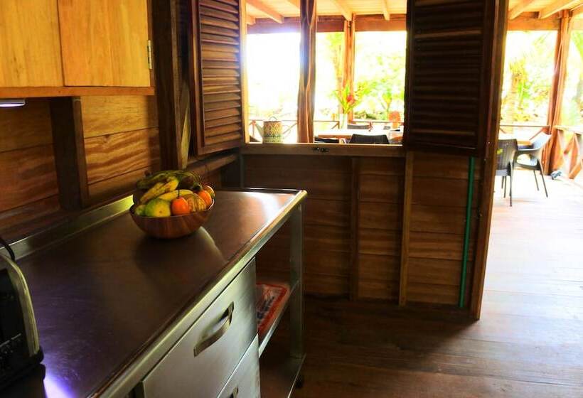 پانسیون Cabaña Kirita