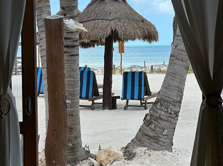 پانسیون Casa Luz Beach Front Holbox