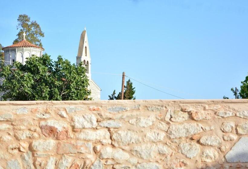 پانسیون Olea