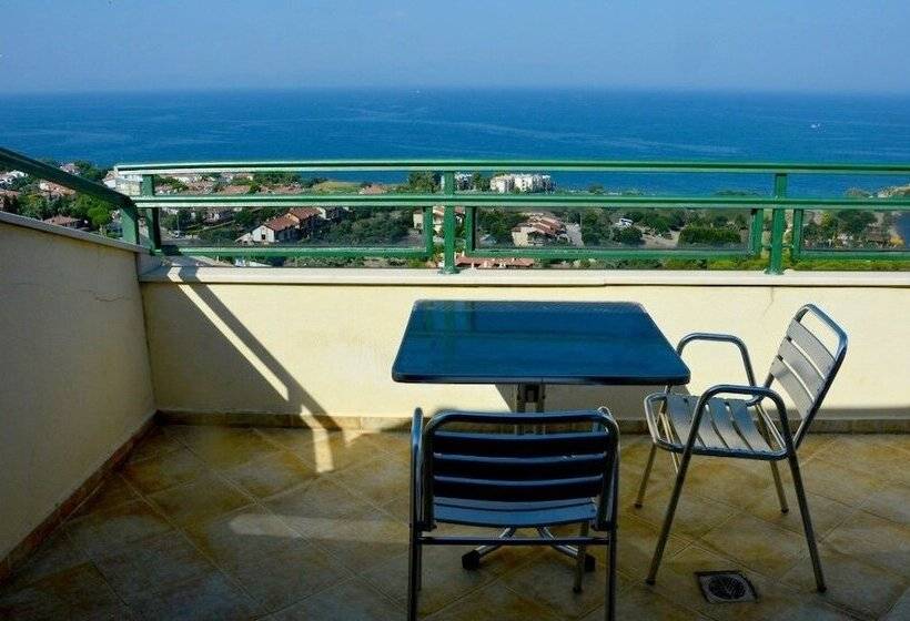 پانسیون Zen House