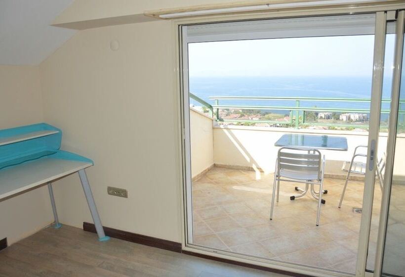 پانسیون Zen House