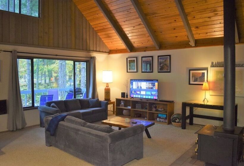 Rainier Retreat