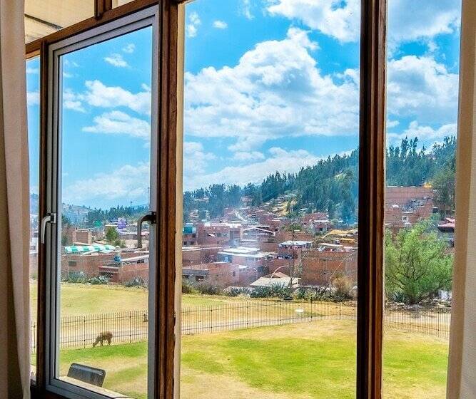 Real Hotel Huascaran