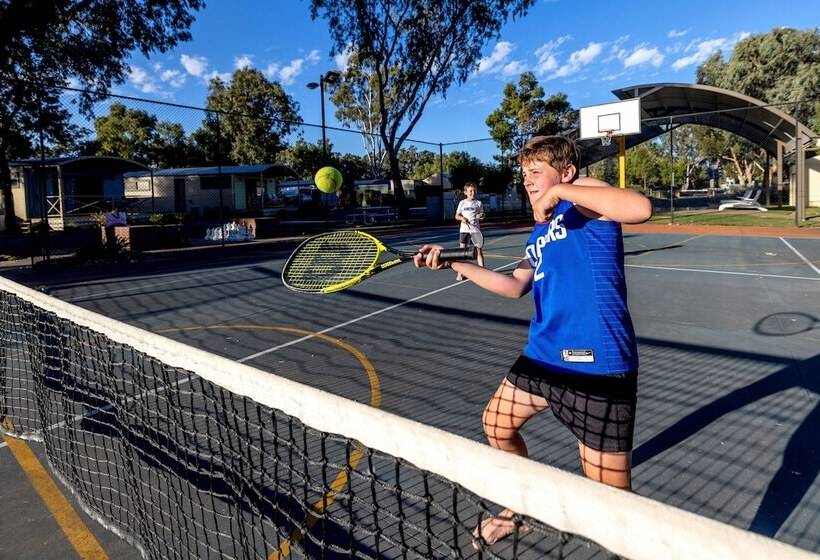 استراحتگاه Big4 Deniliquin Holiday Park