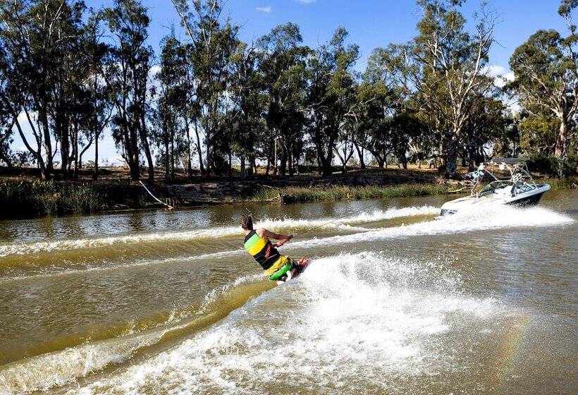 استراحتگاه Big4 Deniliquin Holiday Park