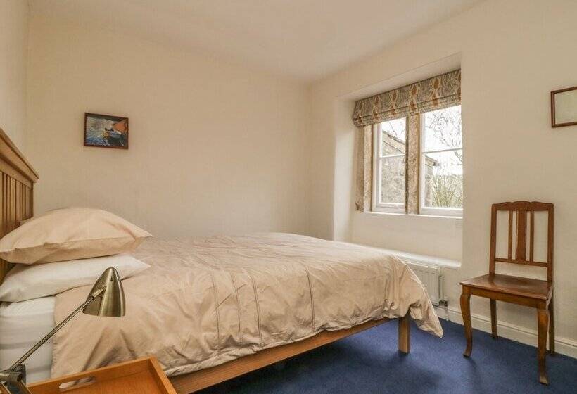 Shiers Farmhouse