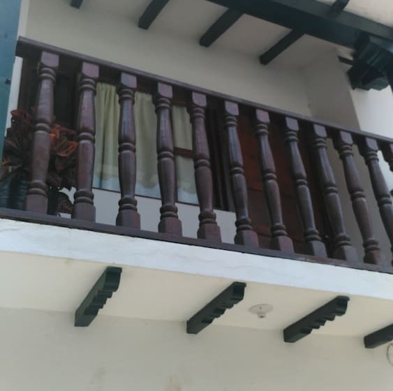 Villa Paraíso   Hostel