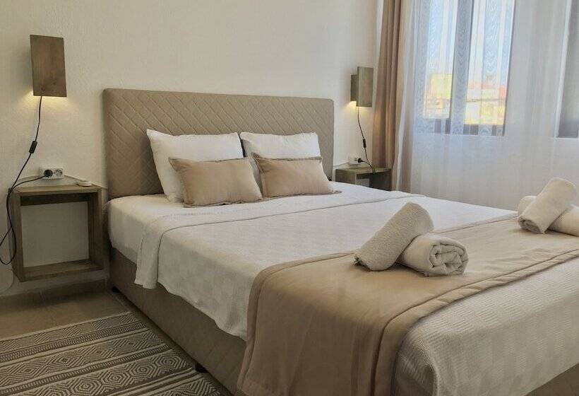 Amigo Apartments