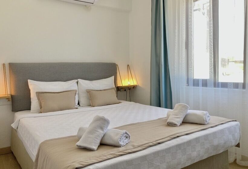 Amigo Apartments