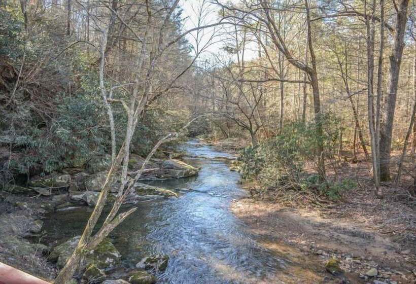 Creekside Retreat