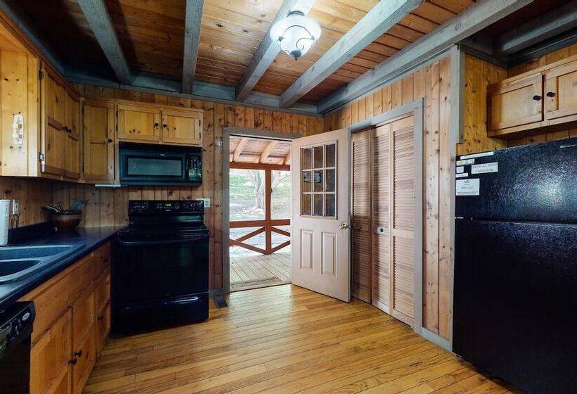 Fish Trap Cabin