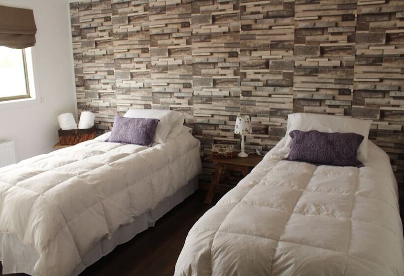 Hostal Lago Cóndor