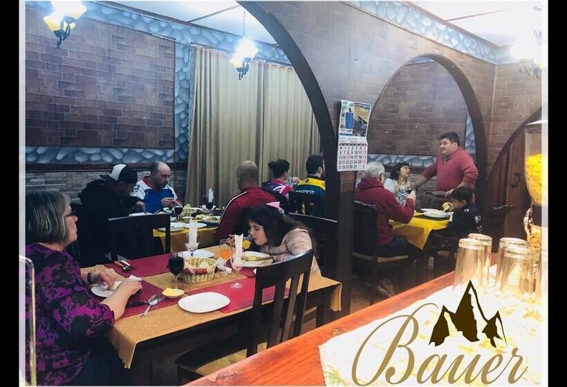 Hostal Bauer Centro