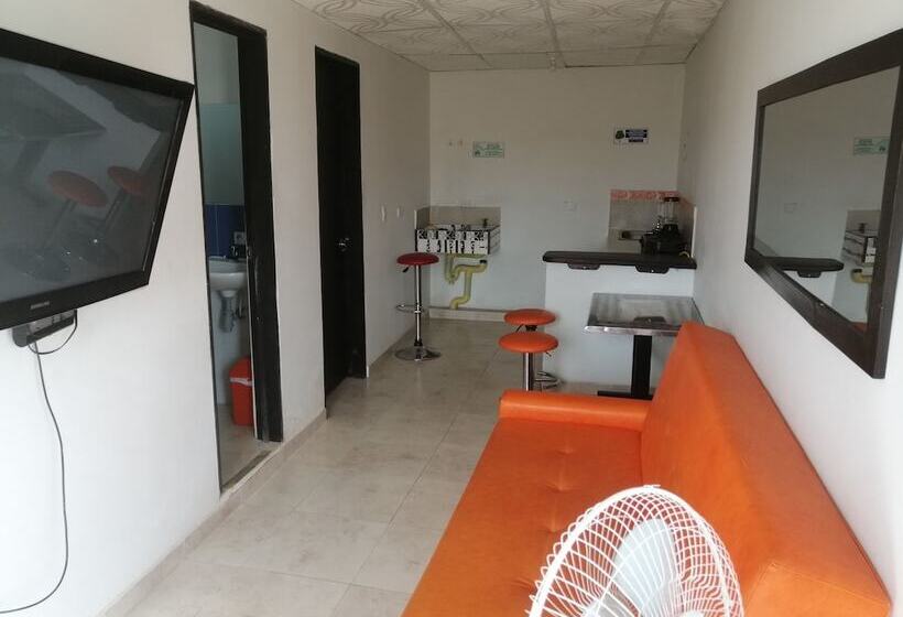 هتل El Balcón De La Villa