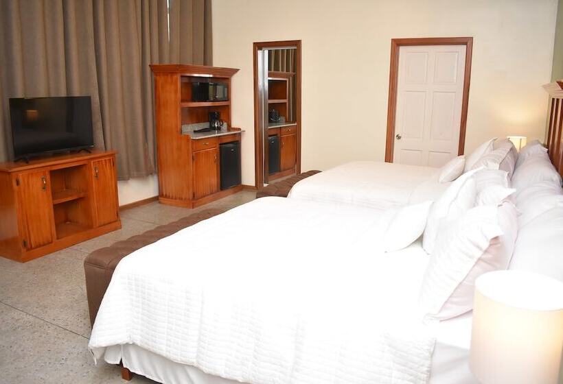 هتل Caribbean Inn