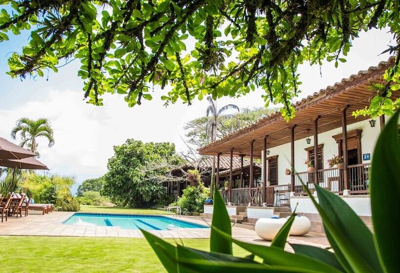 هتل Delirio Campestre