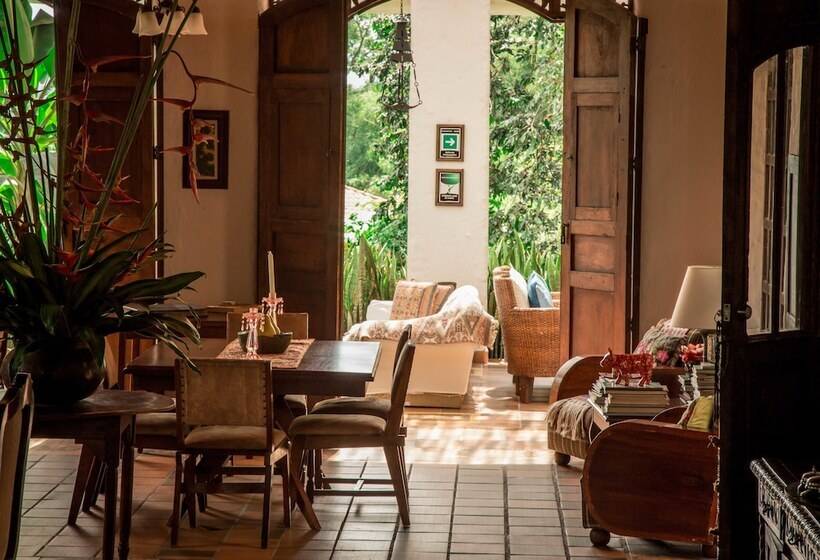 هتل Delirio Campestre