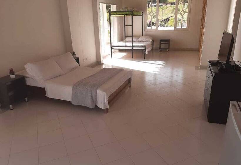 فندق Centro Vacacional Casa Blanca