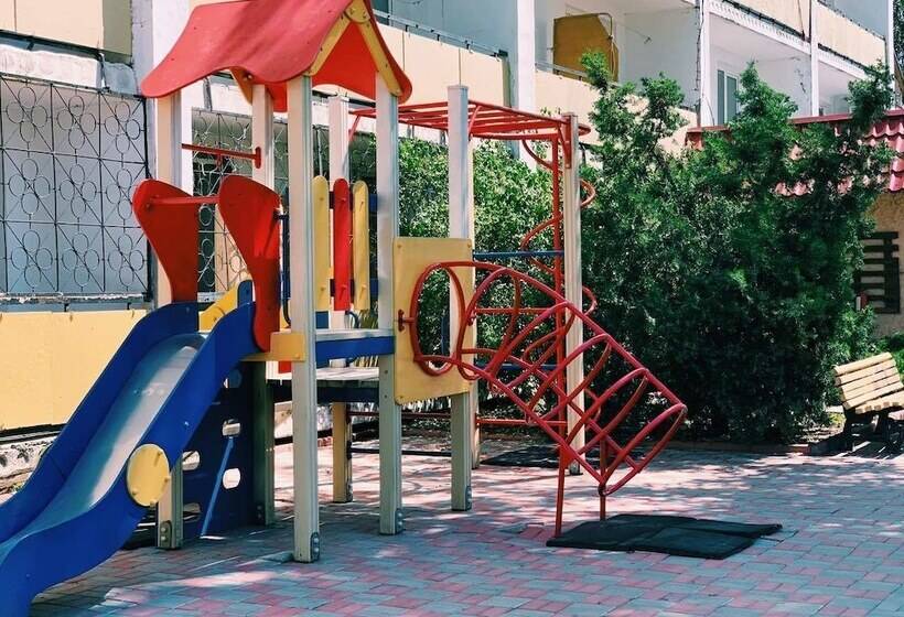 فندق Dnestr