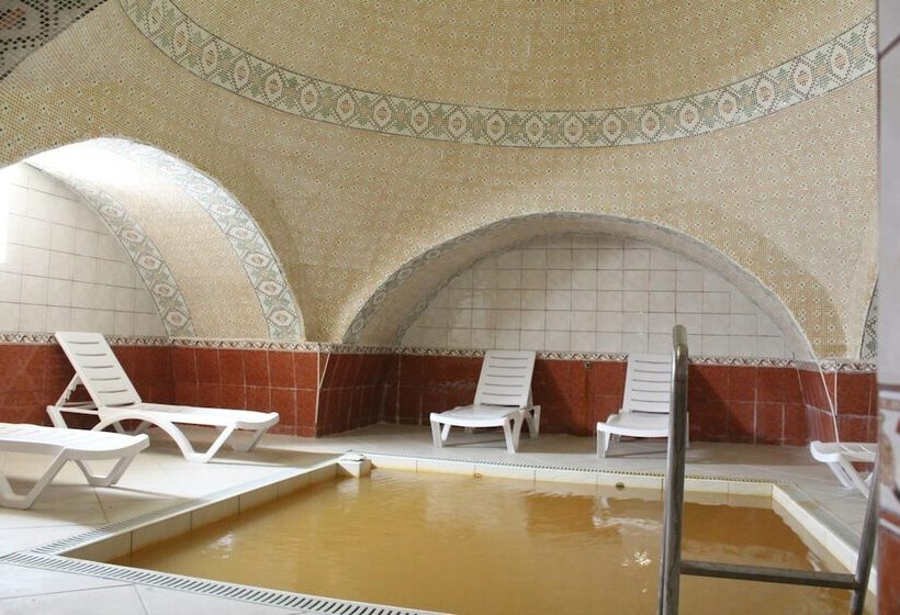 هتل Kestanbol Termal Kaplicalari