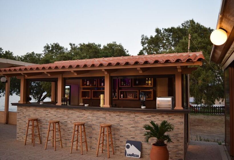 فندق Mesogios Beach