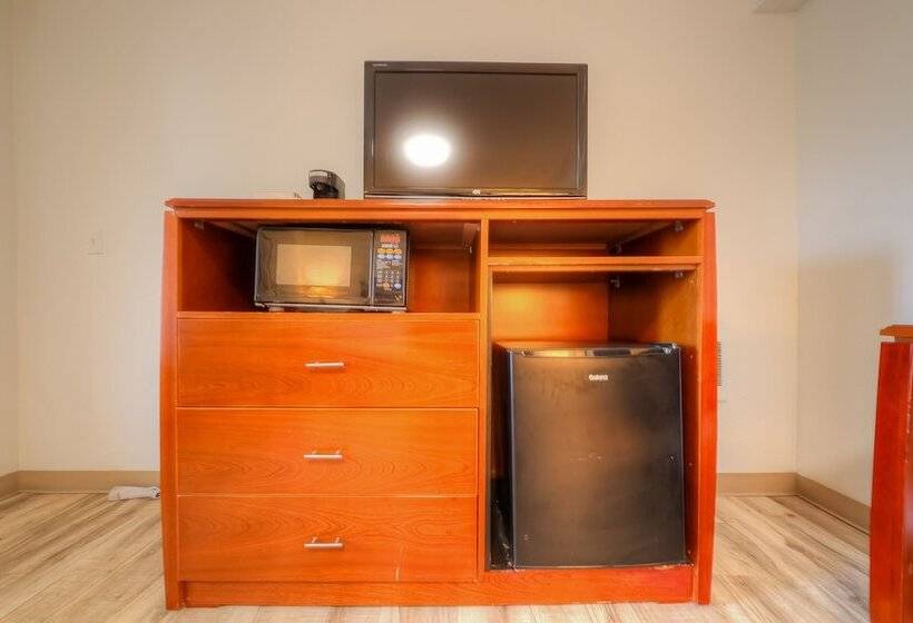 בית מלון כפרי Newport Inn & Suites By Oyo Rooms