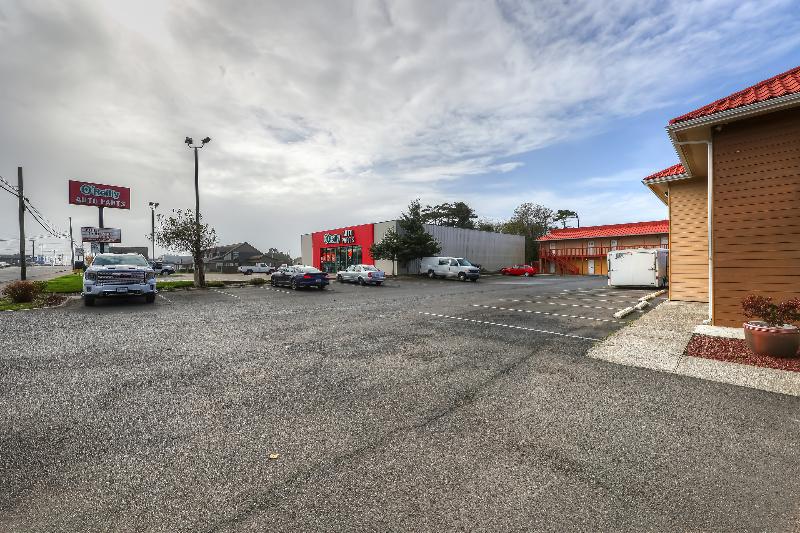 בית מלון כפרי Newport Inn & Suites By Oyo Rooms