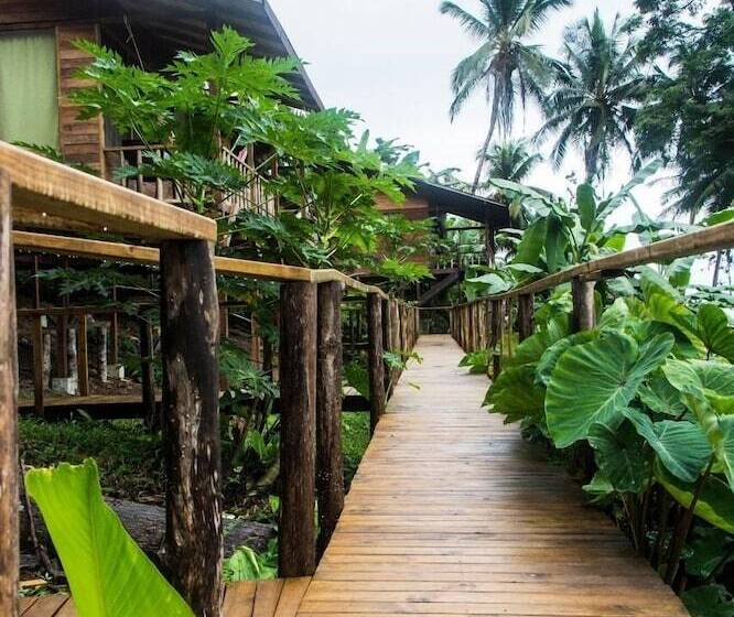 هتل Pacific Lodge