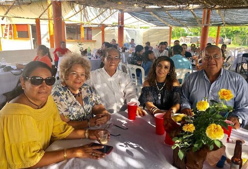 هتل Y Finca Villa Soleil