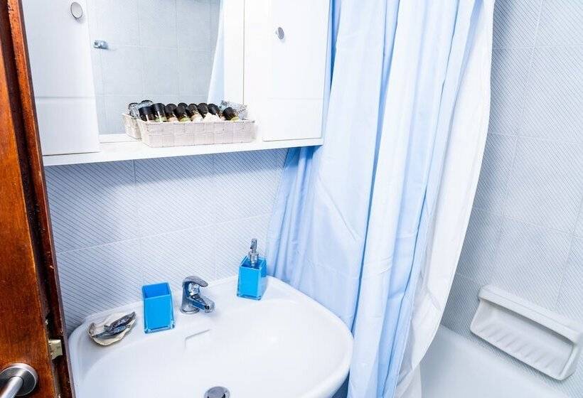Отель Zennova Aelia Apartments 6