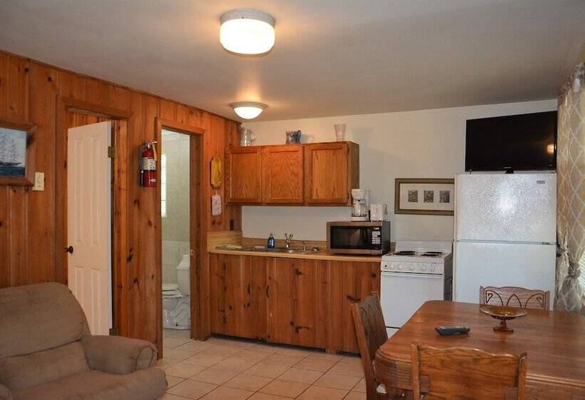 Lost Lodge Resort