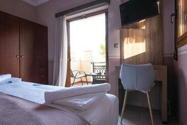 پانسیون Cyrenia Guesthouse
