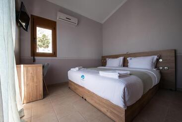 پانسیون Cyrenia Guesthouse