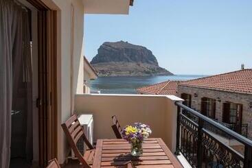 پانسیون Cyrenia Guesthouse