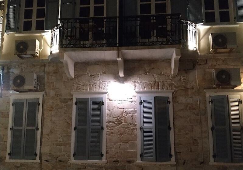 پانسیون Fiera Guesthouse