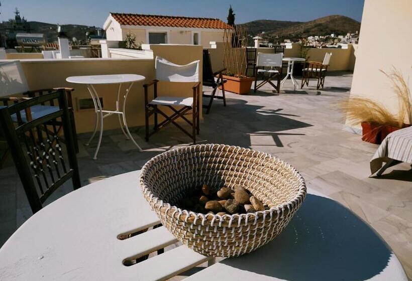 پانسیون Fiera Guesthouse