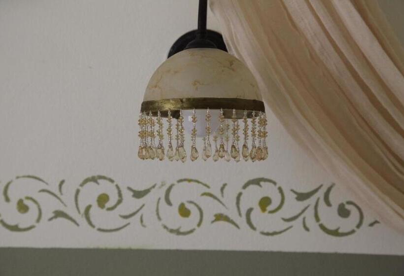 پانسیون Fiera Guesthouse