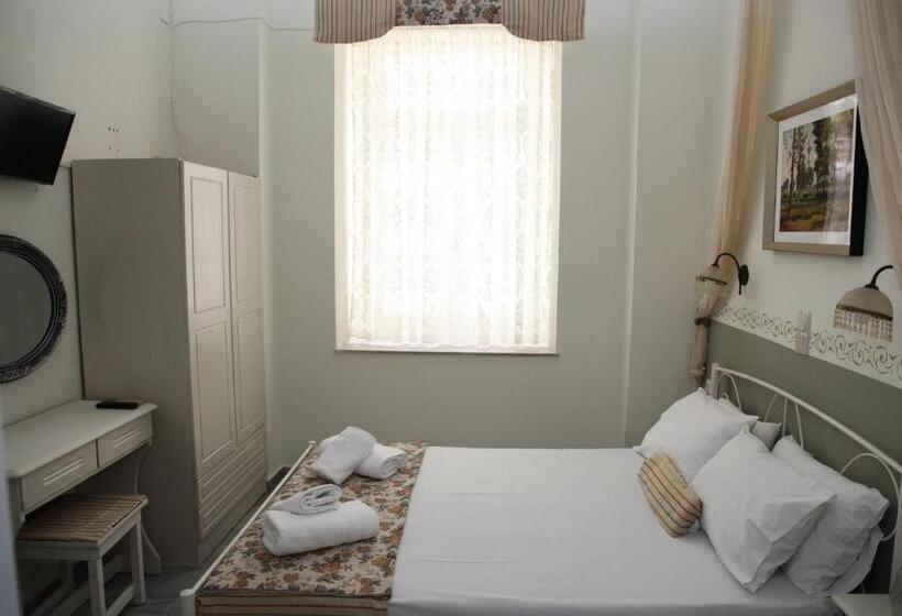 پانسیون Fiera Guesthouse