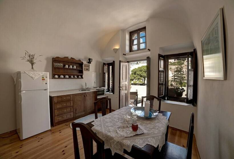 پانسیون Guest House Kalitsi
