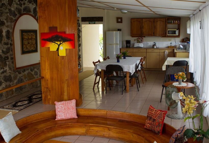 پانسیون Jean's Home